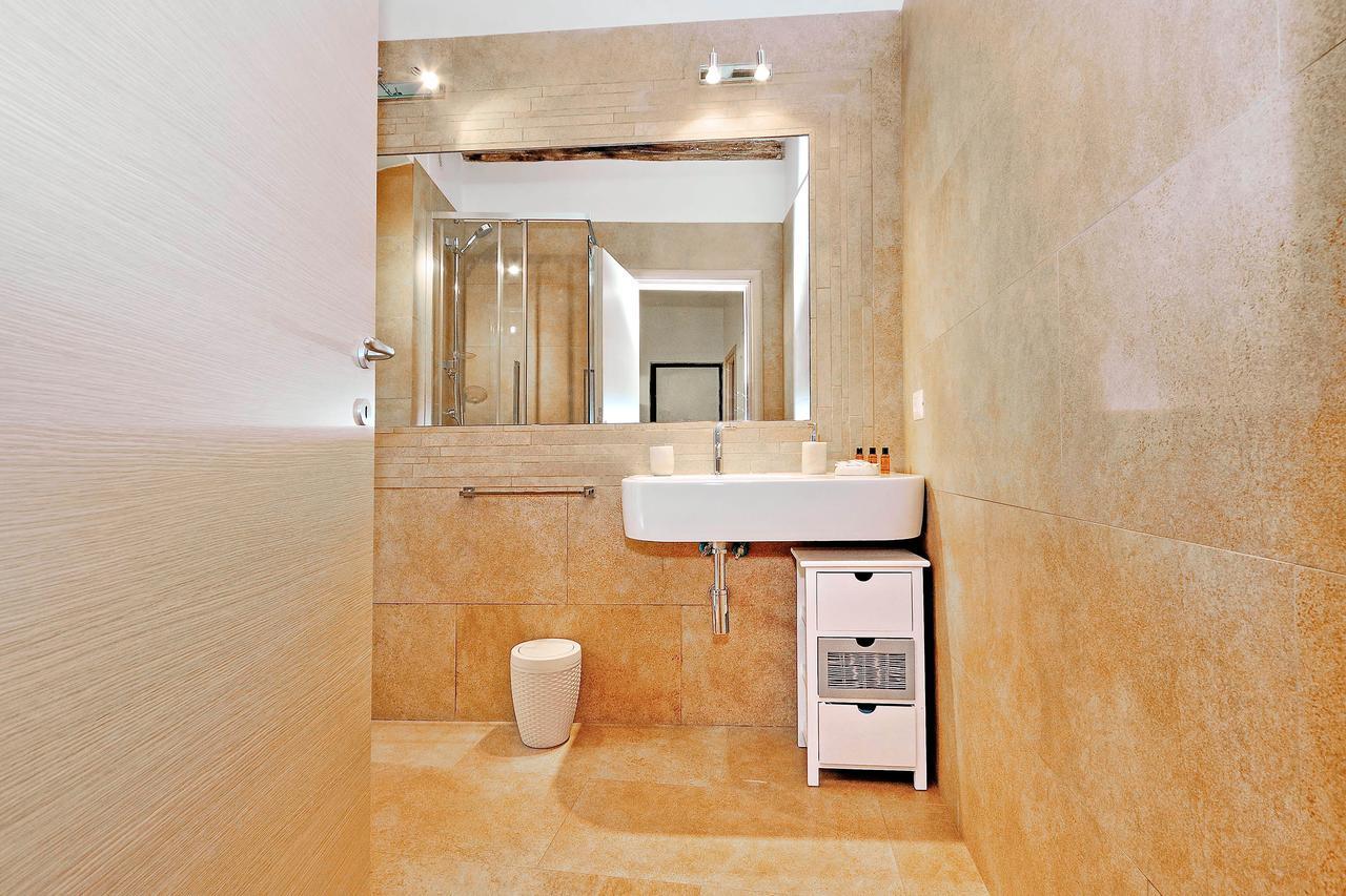 Colosseum Suite Rome Exterior photo